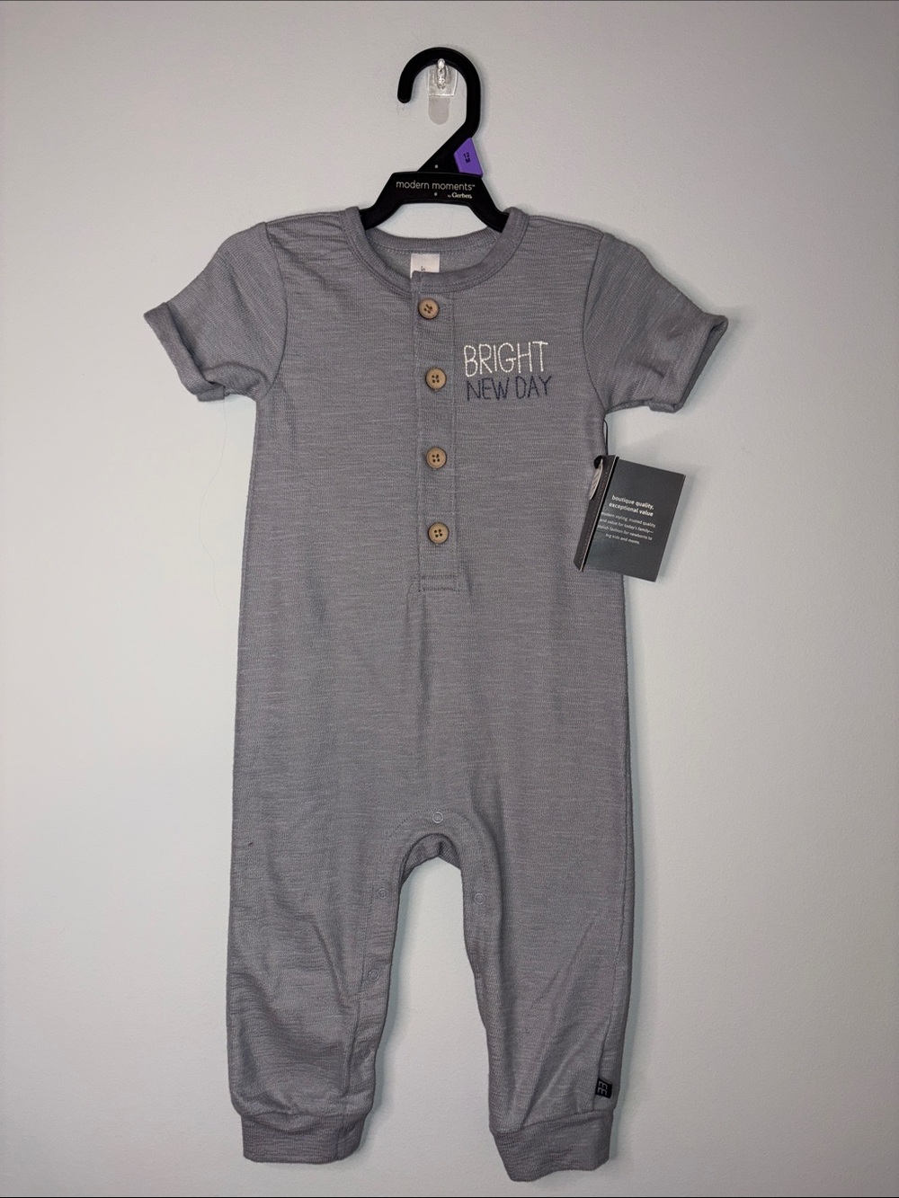 NWT Modern Moments by Gerber Gray Short-Sleeve Romper with 'BRIGHT NEW DAY 12 m